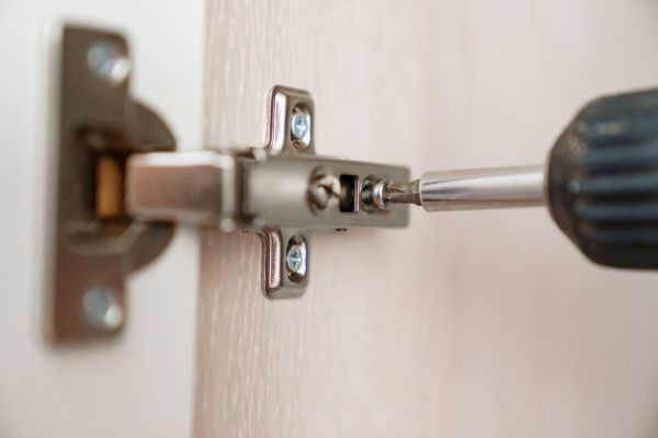 Cupboard Hinge Repair in Prosper